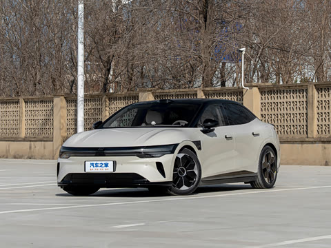 极氪 极氪007 2026款 四驱Ultra版 103kWh