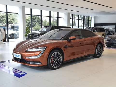 仰望 仰望U7 2026款 PHEV 四座旗舰版