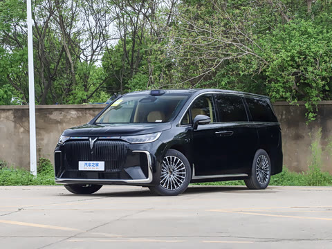 岚图汽车 岚图梦想家 2027款 PHEV 冠军版